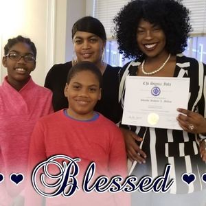 Meet your Posher, Rena